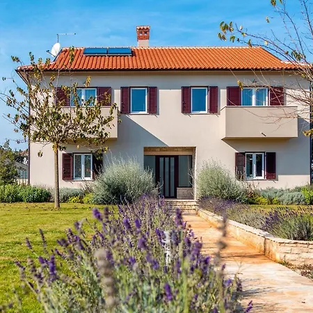 Gorgeous In With Wifi Holiday home Krmed