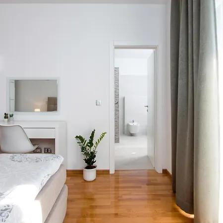 Holiday home Gorgeous In With Wifi Krmed