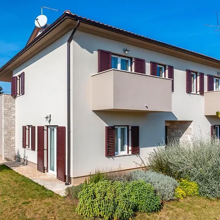 Gorgeous In With Wifi Holiday home Krmed